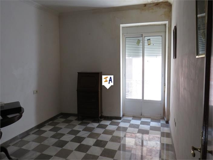 Image No.12-3 Bed House for sale