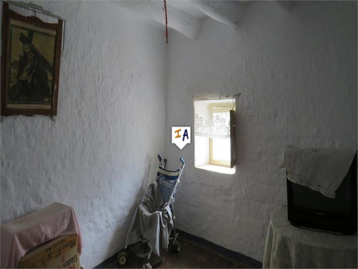 Image No.14-5 Bed House for sale