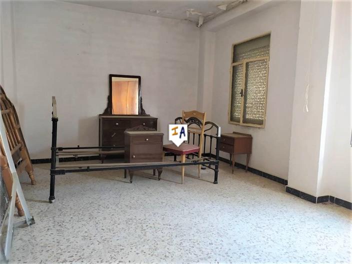 Image No.7-5 Bed House for sale