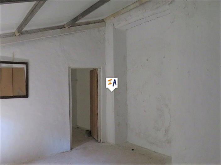 Image No.12-5 Bed Farmhouse for sale