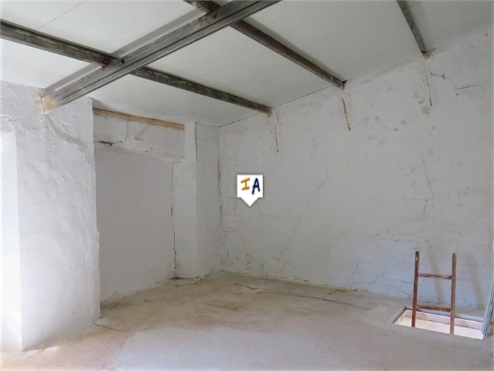 Image No.13-5 Bed Farmhouse for sale