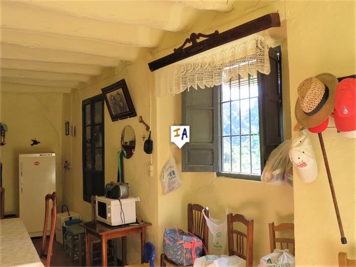 Image No.7-5 Bed Farmhouse for sale