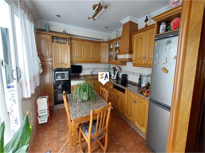 Image No.7-3 Bed House for sale