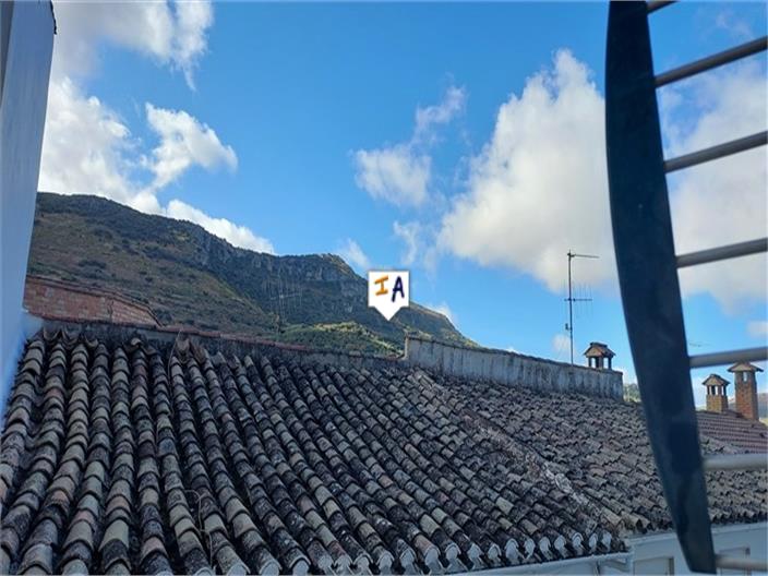 Image No.14-4 Bed House for sale