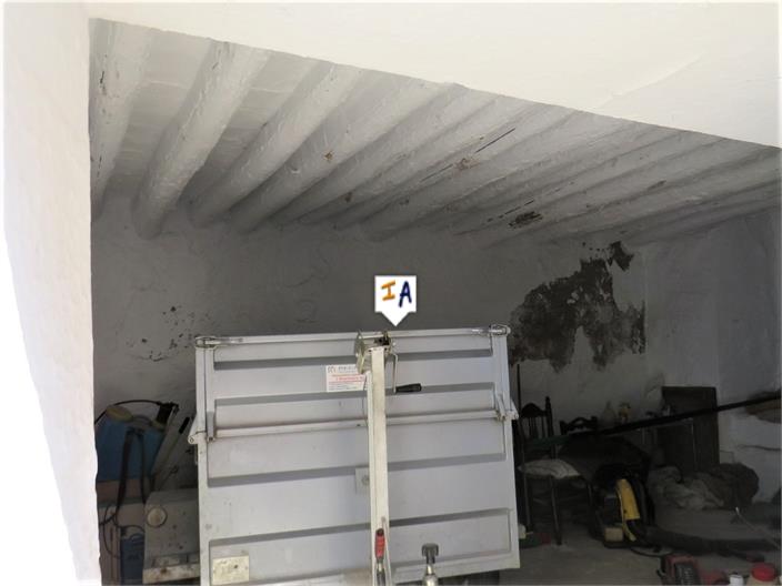 Image No.14-3 Bed House for sale