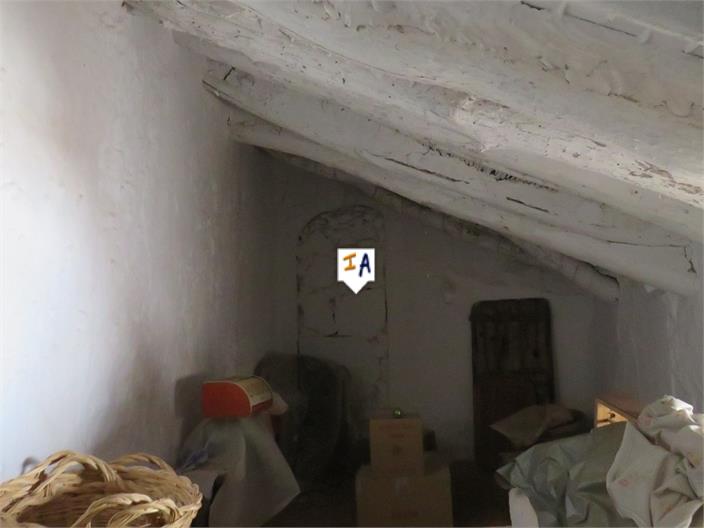 Image No.16-3 Bed House for sale