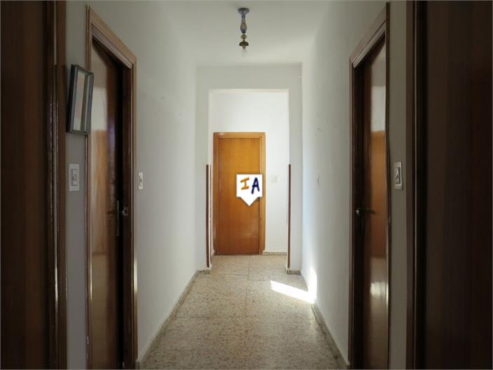 Image No.8-3 Bed House for sale