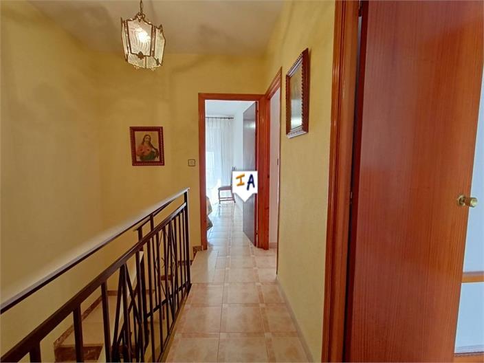 Image No.12-4 Bed House for sale