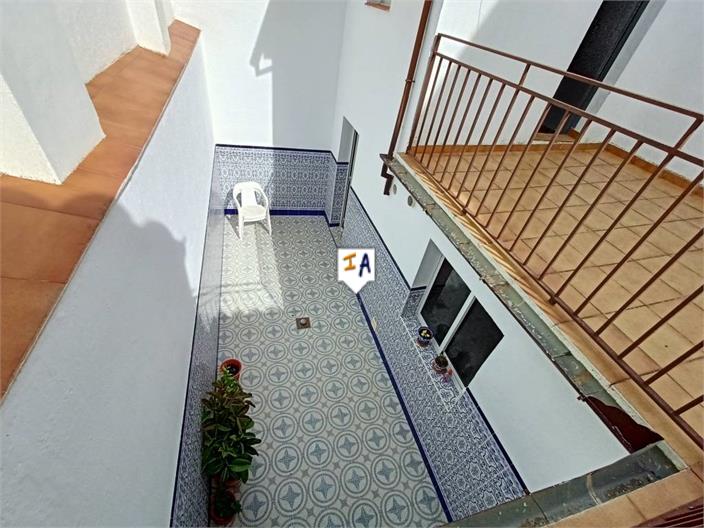 Image No.13-4 Bed House for sale