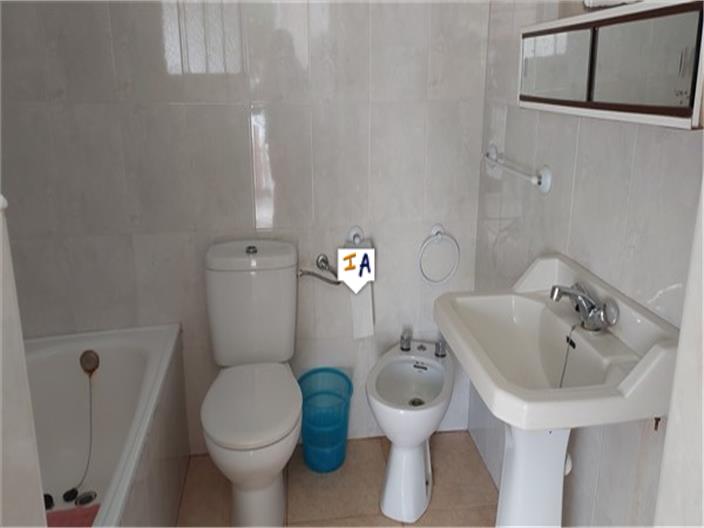 Image No.11-5 Bed House for sale