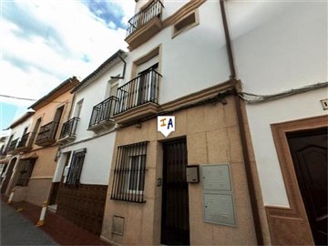 1 - Palenciana, Property