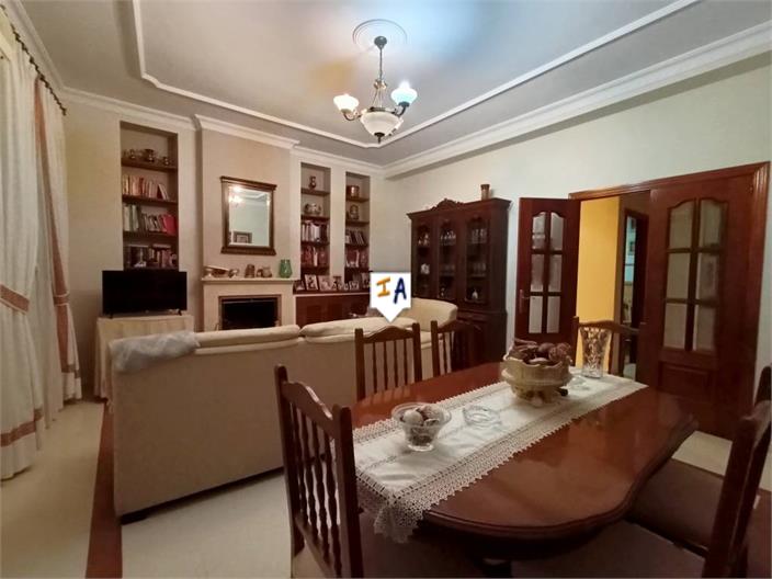 Image No.12-3 Bed House for sale