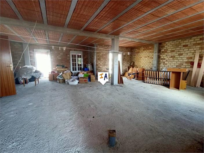 Image No.9-3 Bed House for sale