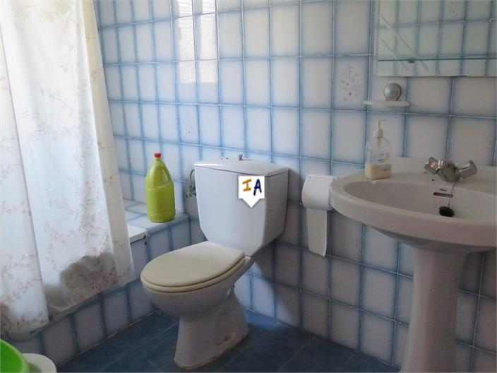 Image No.14-6 Bed House for sale