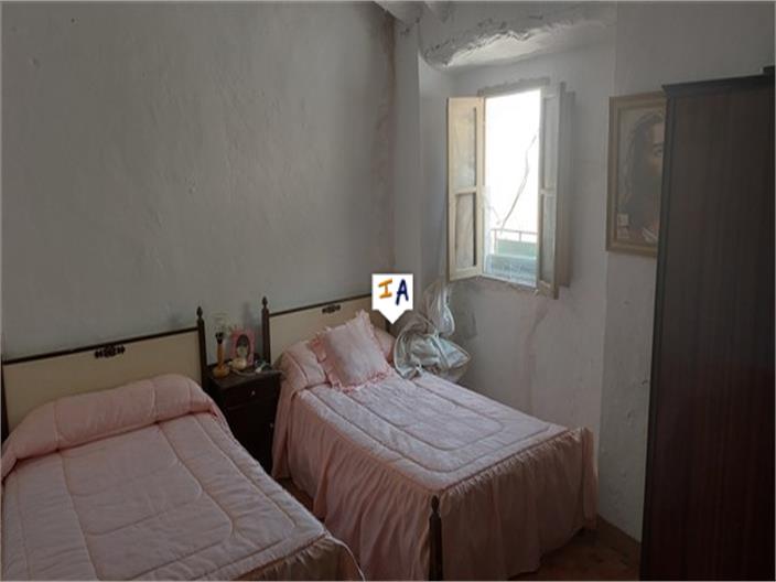 Image No.11-4 Bed House for sale