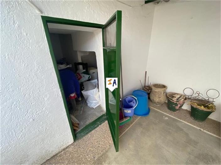 Image No.13-3 Bed House for sale