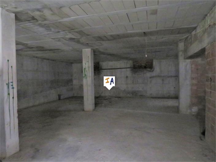 Image No.17-4 Bed House for sale