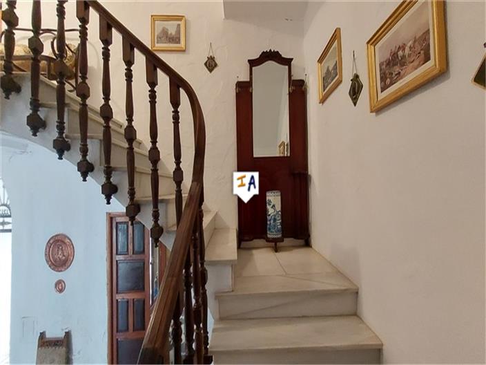 Image No.12-8 Bed House for sale