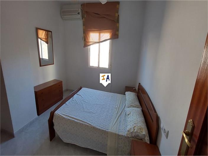 Image No.15-6 Bed House for sale