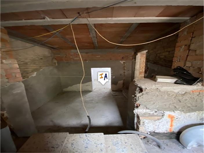 Image No.14-3 Bed House for sale