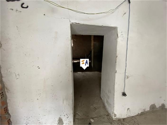 Image No.9-3 Bed House for sale