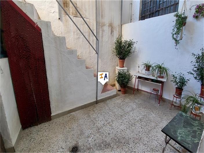 Image No.3-5 Bed House for sale