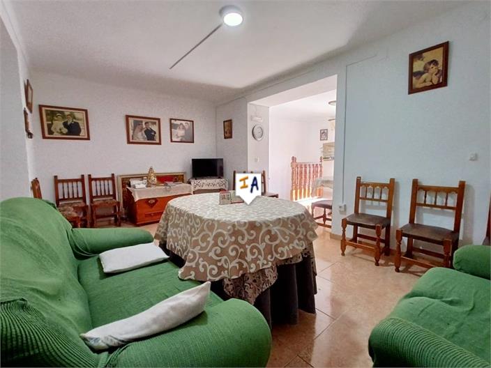 Image No.5-8 Bed Commercial for sale