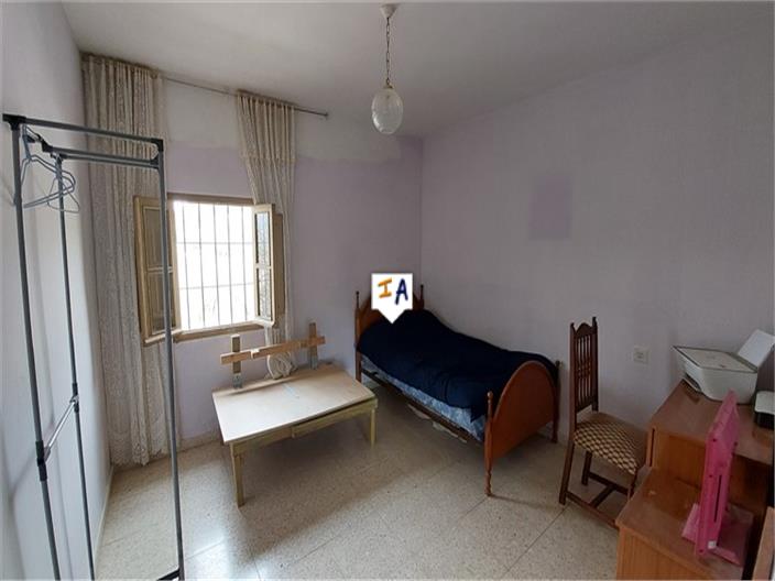 Image No.14-4 Bed Farmhouse for sale