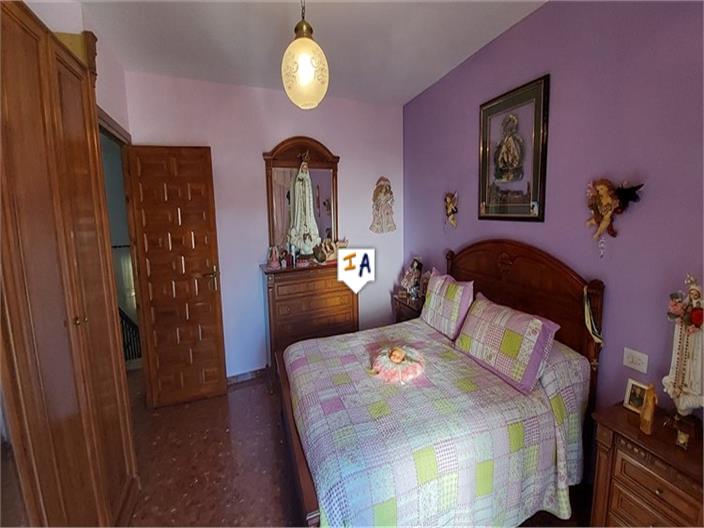 Image No.14-4 Bed House for sale