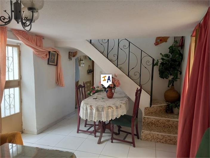 Image No.3-4 Bed House for sale