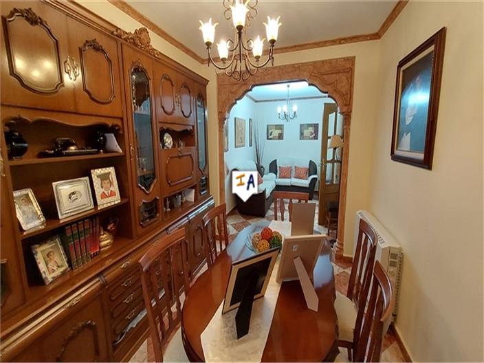 Image No.5-4 Bed House for sale