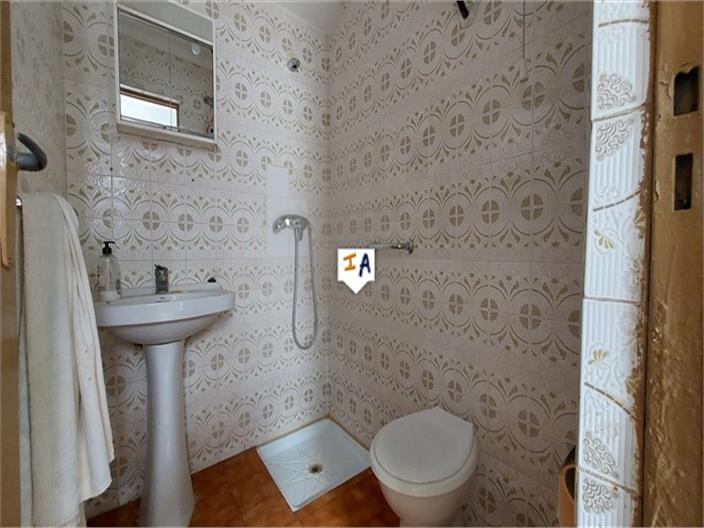 Image No.10-3 Bed House for sale