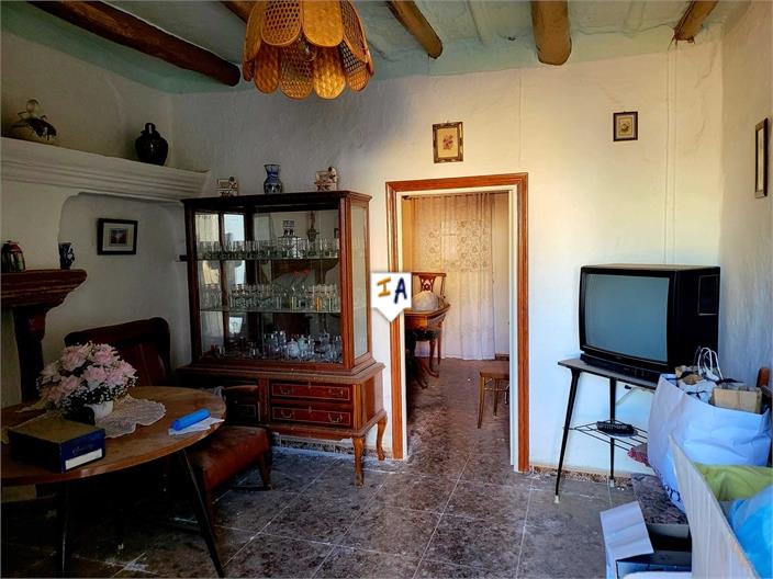 Image No.13-2 Bed Farmhouse for sale