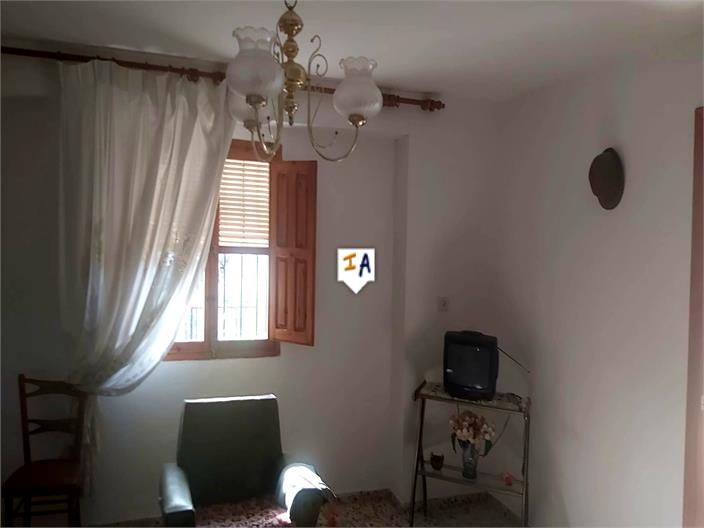 Image No.17-3 Bed House for sale