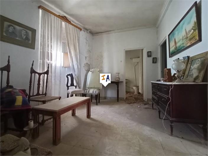 Image No.17-5 Bed House for sale