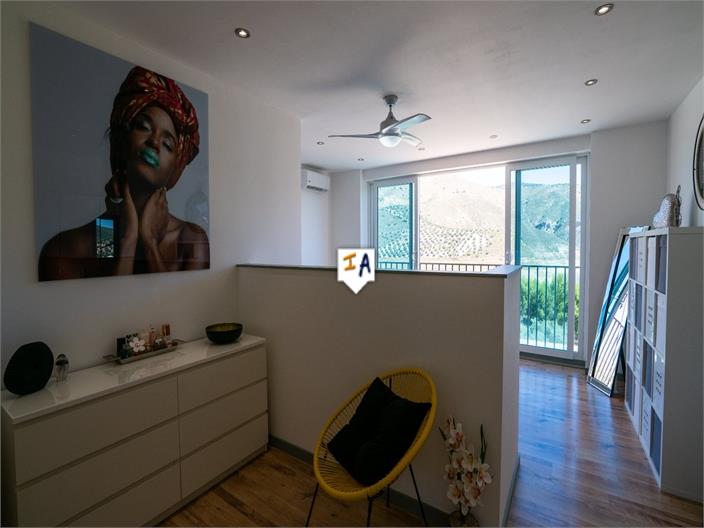 Image No.12-Villa de 6 chambres à vendre à Iznájar