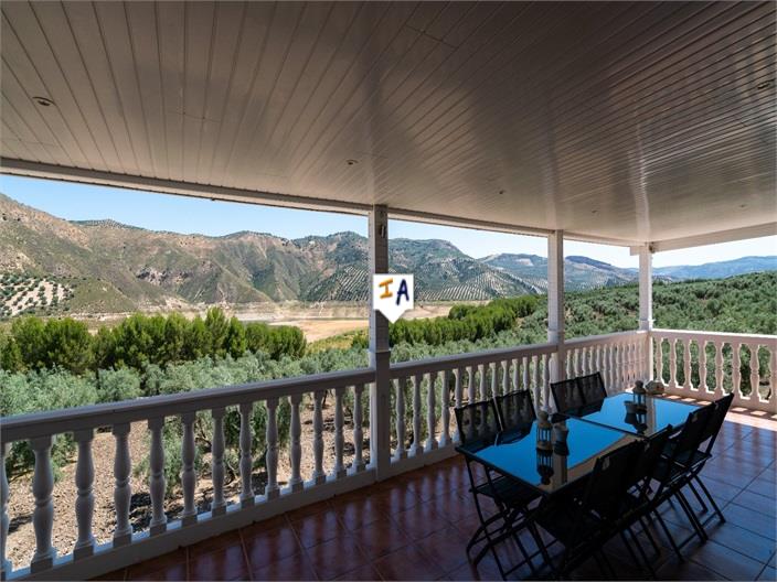 Image No.6-Villa de 6 chambres à vendre à Iznájar