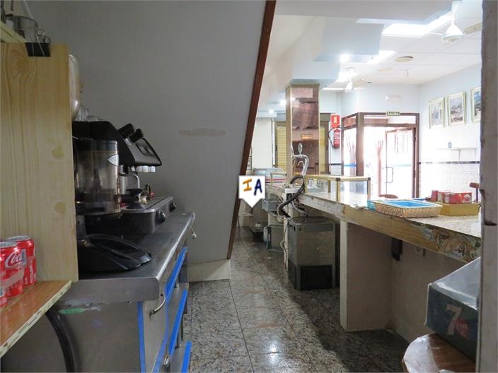 Image No.16-3 Bed Commercial for sale