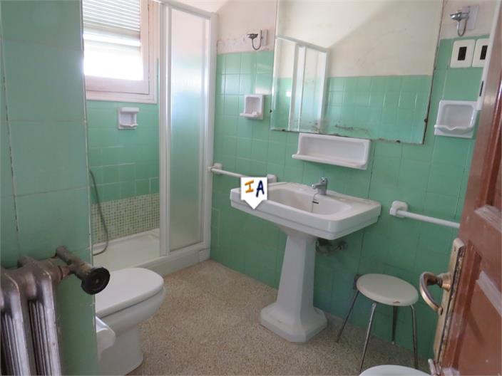 Image No.13-5 Bed House for sale