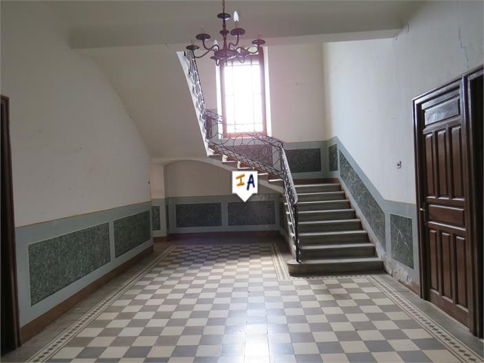 Image No.4-5 Bed House for sale