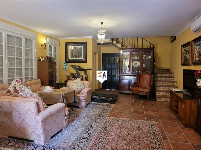 Image No.13-7 Bed Farmhouse for sale