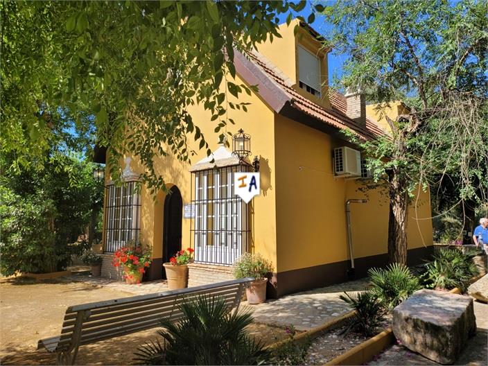 Image No.8-7 Bed Farmhouse for sale