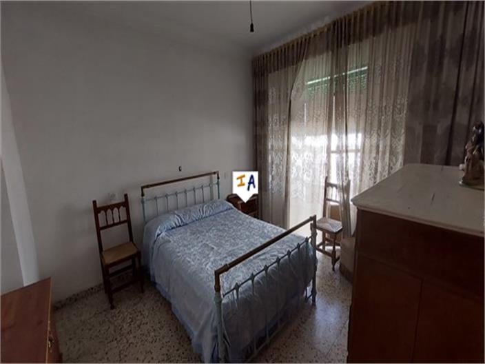 Image No.14-4 Bed House for sale