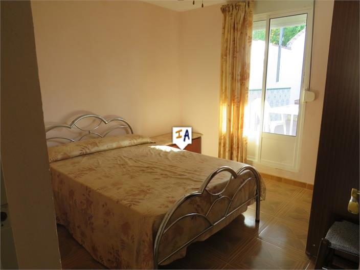 Image No.14-3 Bed House for sale