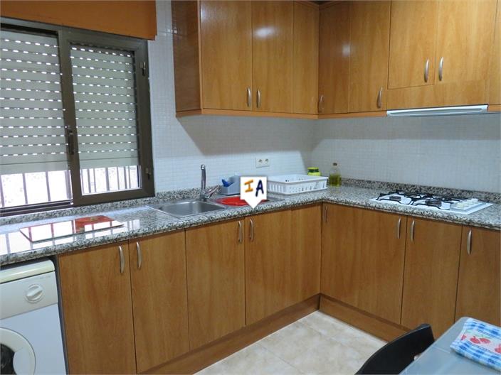 Image No.9-3 Bed House for sale