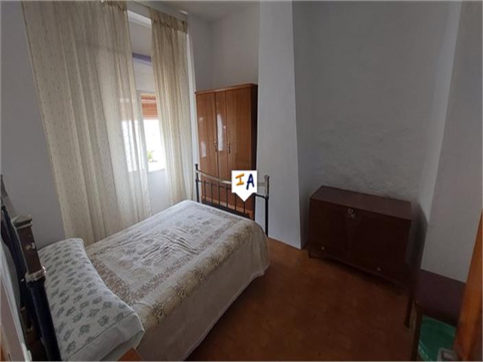 Image No.10-4 Bed House for sale