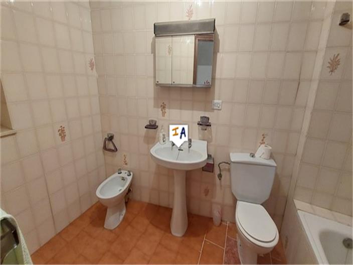 Image No.15-4 Bed Property for sale