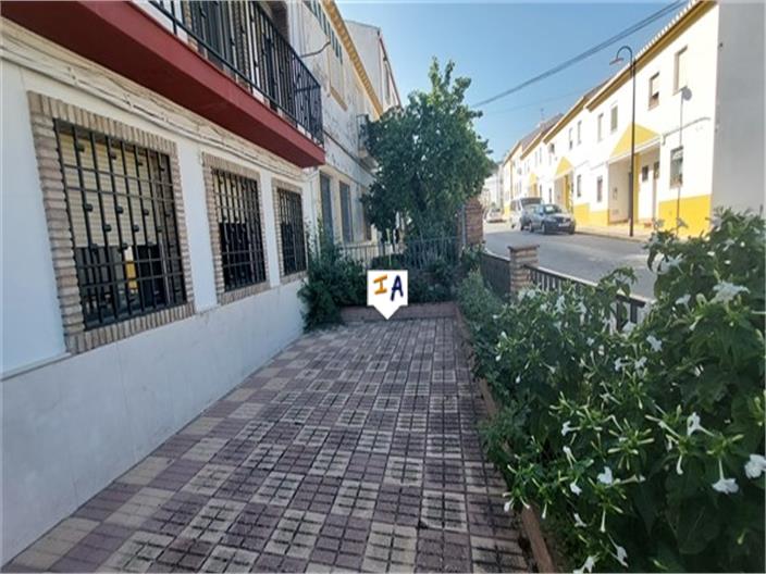 Image No.8-4 Bed Property for sale