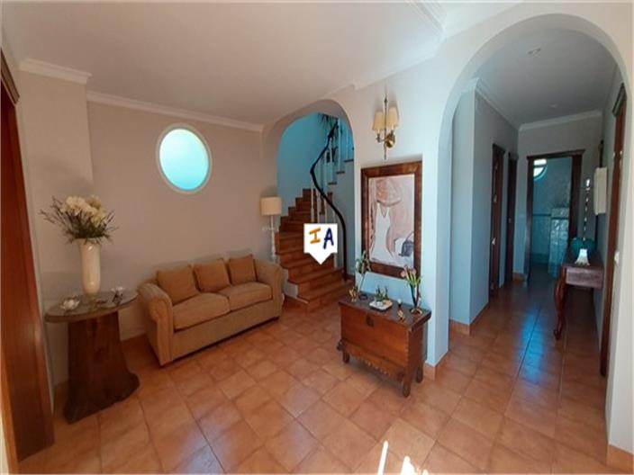 Image No.6-4 Bed Villa for sale