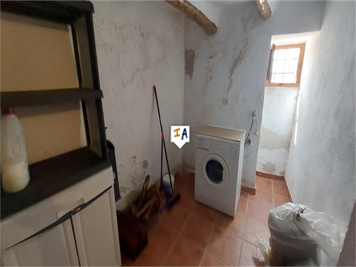 Image No.14-4 Bed House for sale